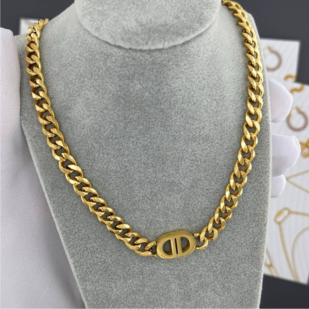 Gold Cuban Link Chain Necklace with Designer Clasp - Picture 2 of 3